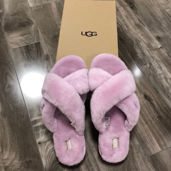 🔥🔥LAST PAIR!!🔥🔥 UGG Fuzzette Genuine Shearling Slipper - Picture 12 of 16